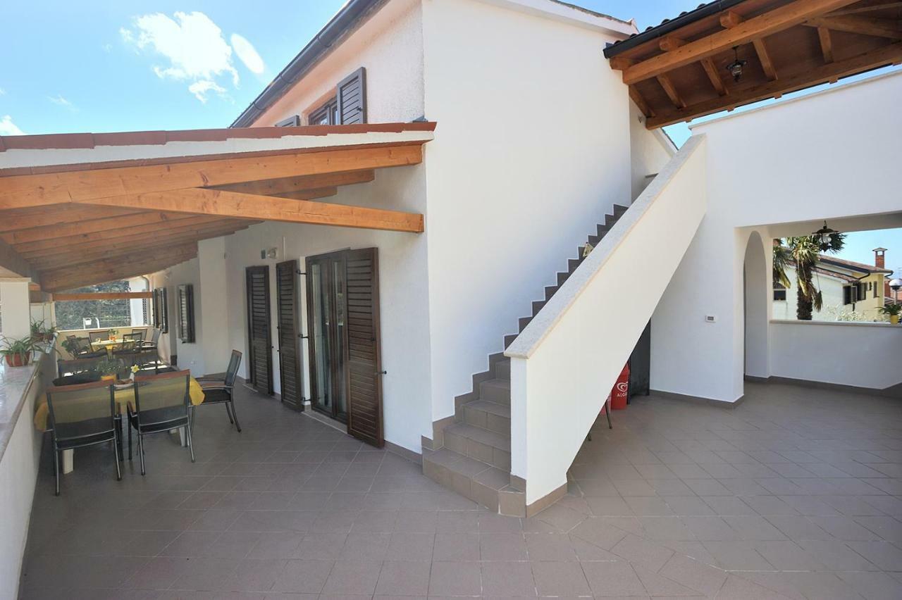 Apartments Fabac Porec Esterno foto