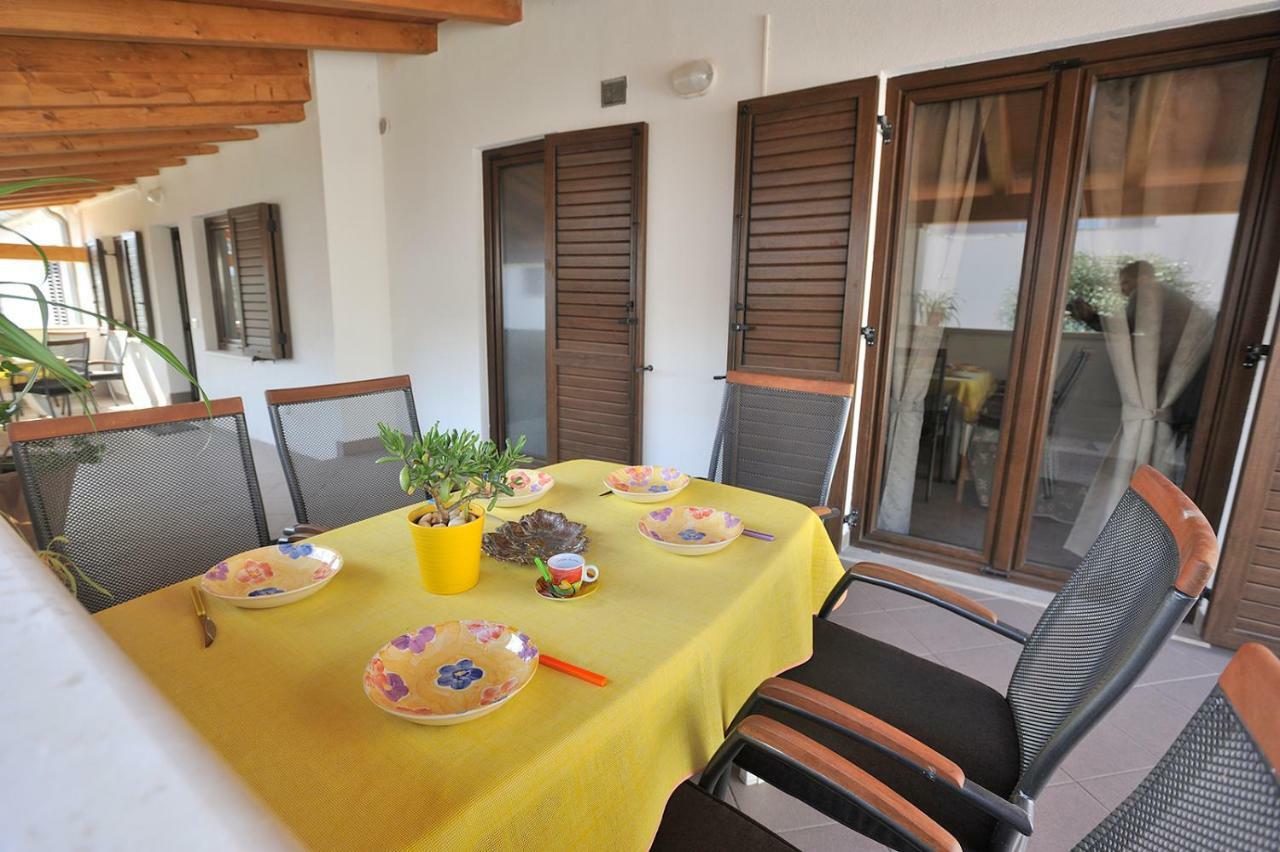 Apartments Fabac Porec Esterno foto