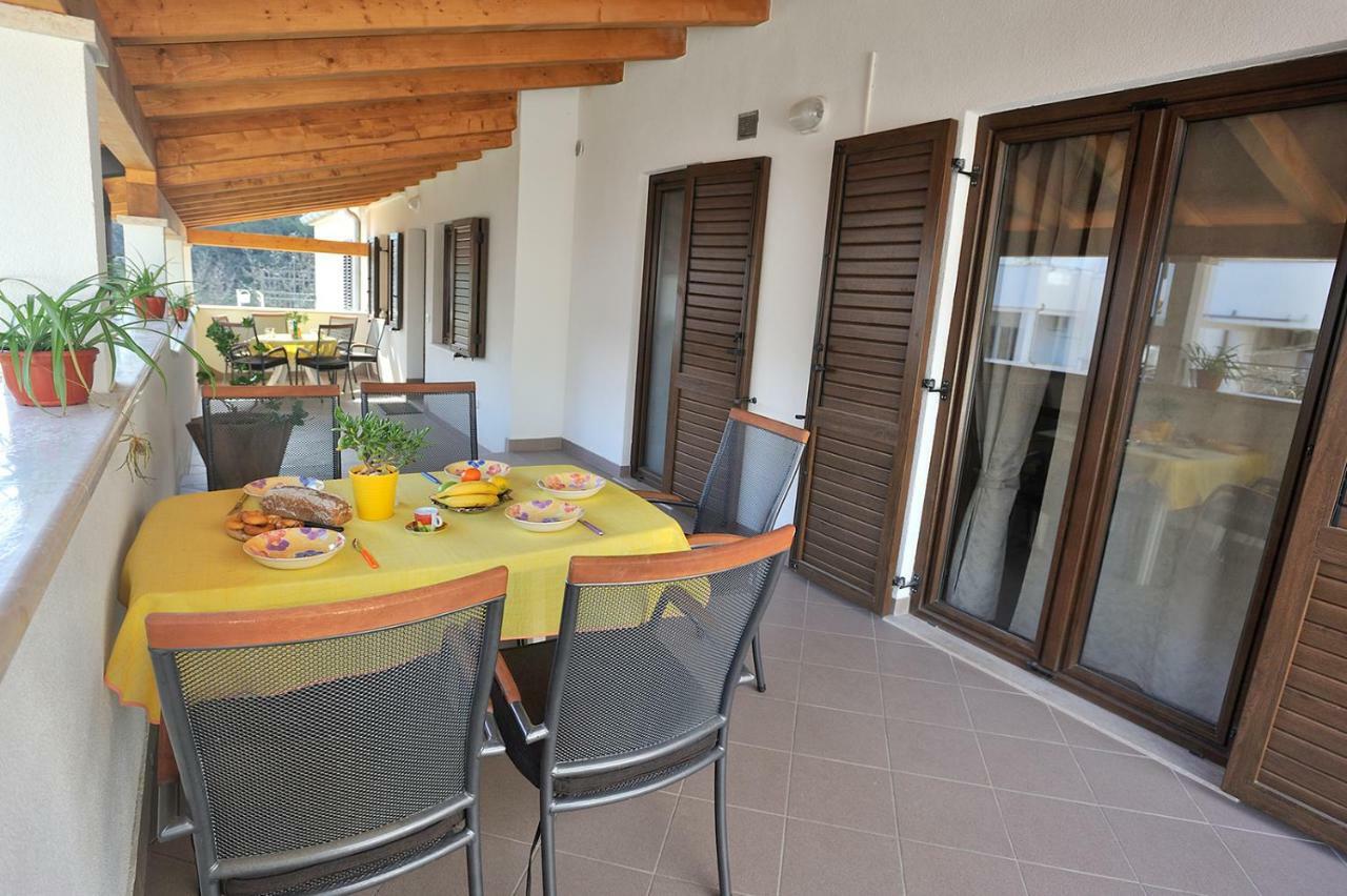 Apartments Fabac Porec Esterno foto